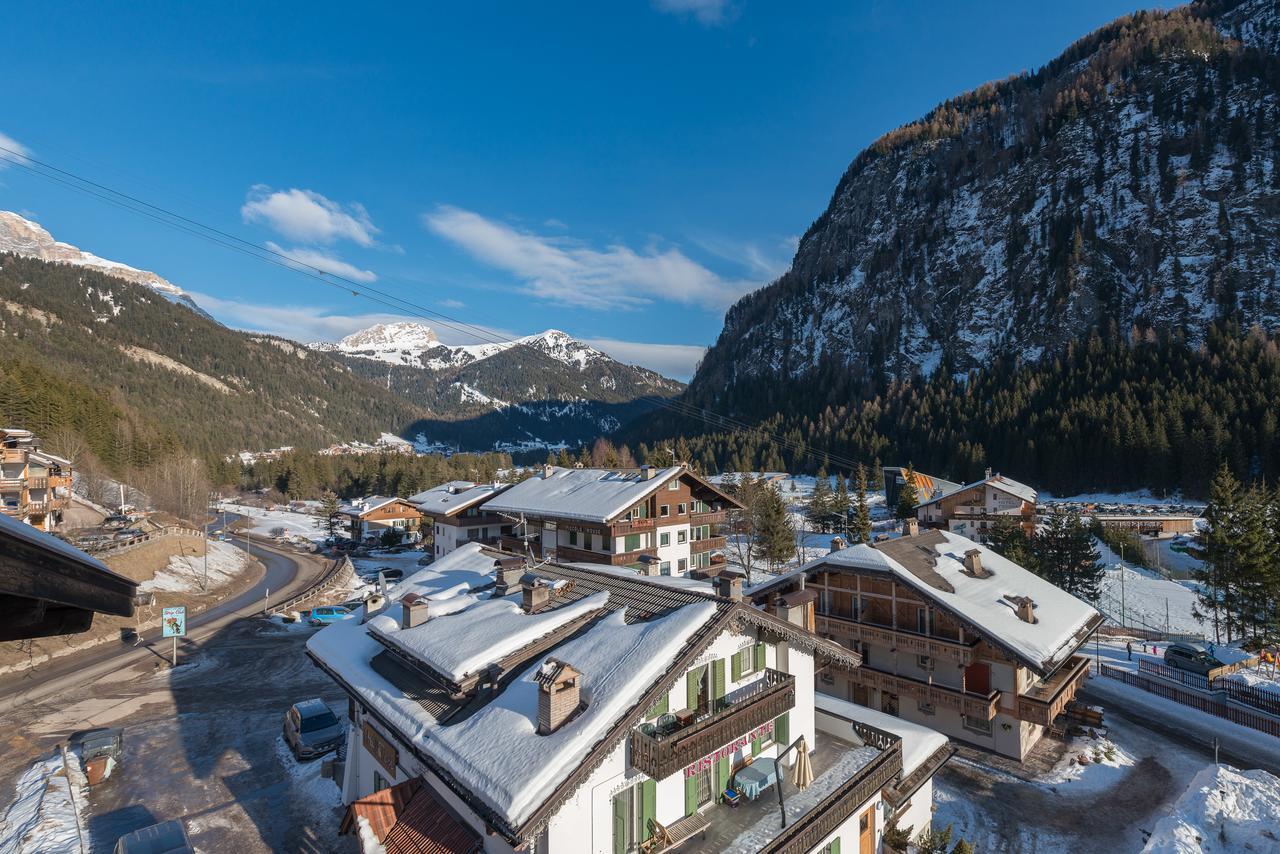 Appartamenti Ladina Campitello di Fassa Exterior photo